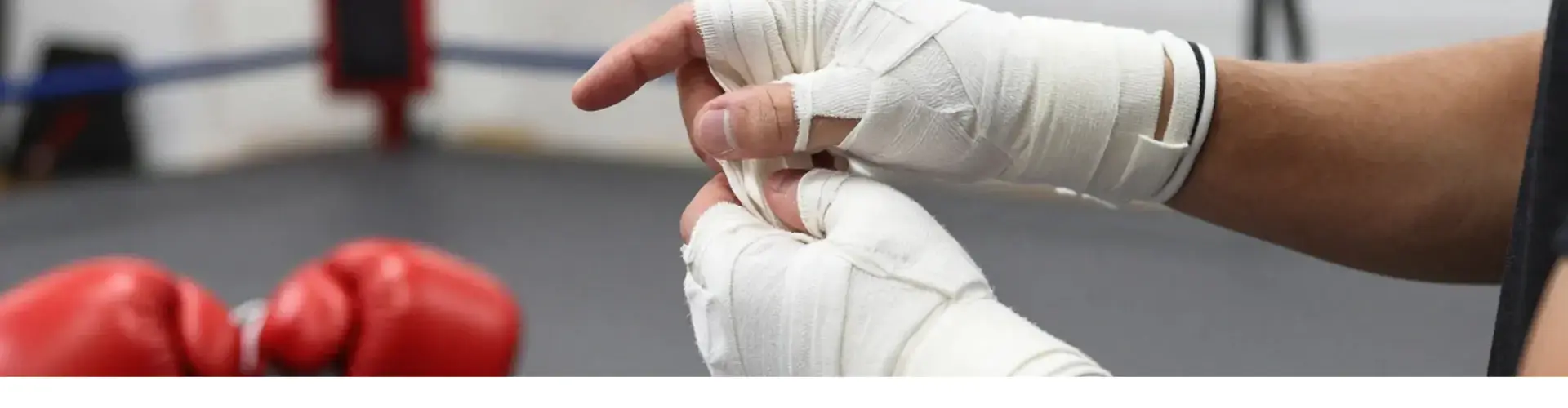 How to Strap Hands for Boxing: Step-by-Step 2026 Guide