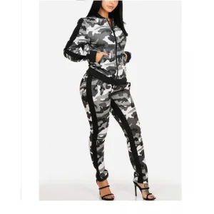 Style Fusion Women’s Tracksuit – Modern Comfort Activewear for Gym &amp; Lifestyle