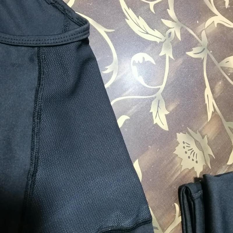 High-performance women's sporty long-sleeve crop top