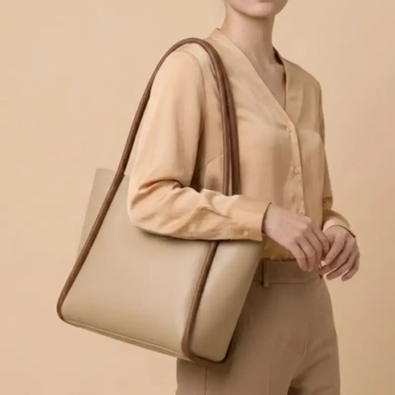 Elegant Beige Women’s Tote Handbag with Matching Pouch
